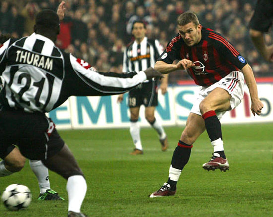 巴恩斯利客场破门得分,力克对手继续崛起 巴恩斯利客场破门得分,力克对手继续崛起